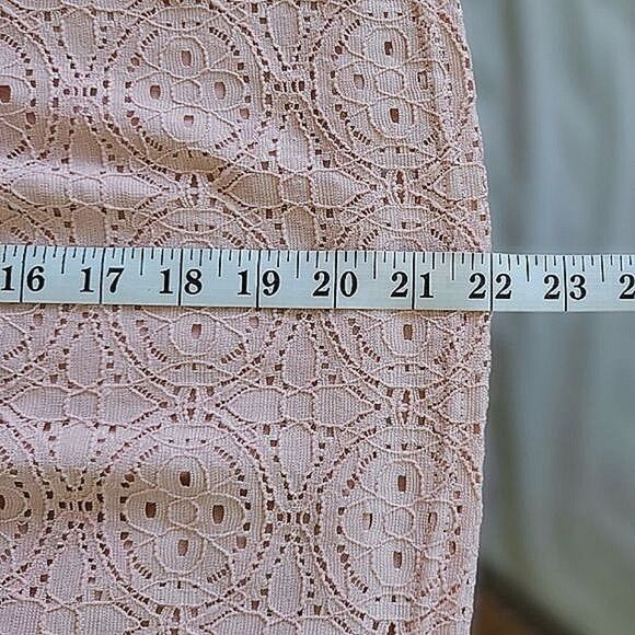 Vtg handmade blush pink embroidered cutwork lace midi skirt - Picture 8 of 11